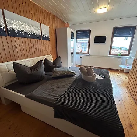 Rosenhof Am Bahnhof 福斯特