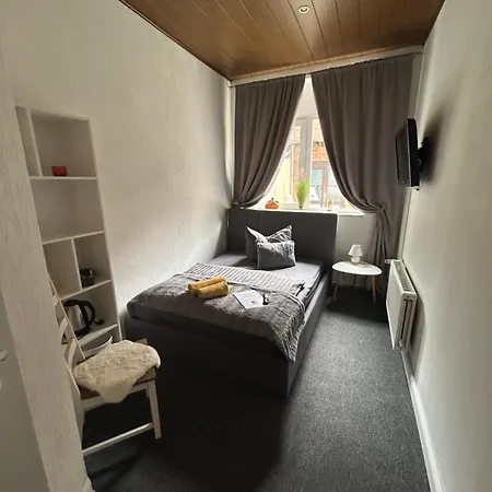 Rosenhof Am Bahnhof 福斯特