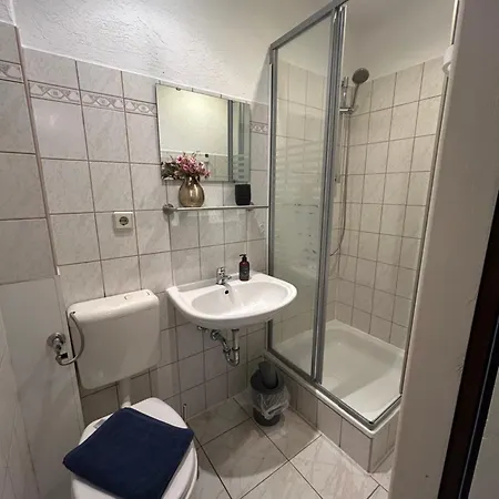 Rosenhof Am Bahnhof 3*