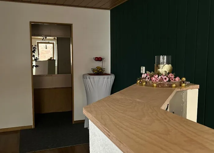 Rosenhof Am Bahnhof 3* فورست